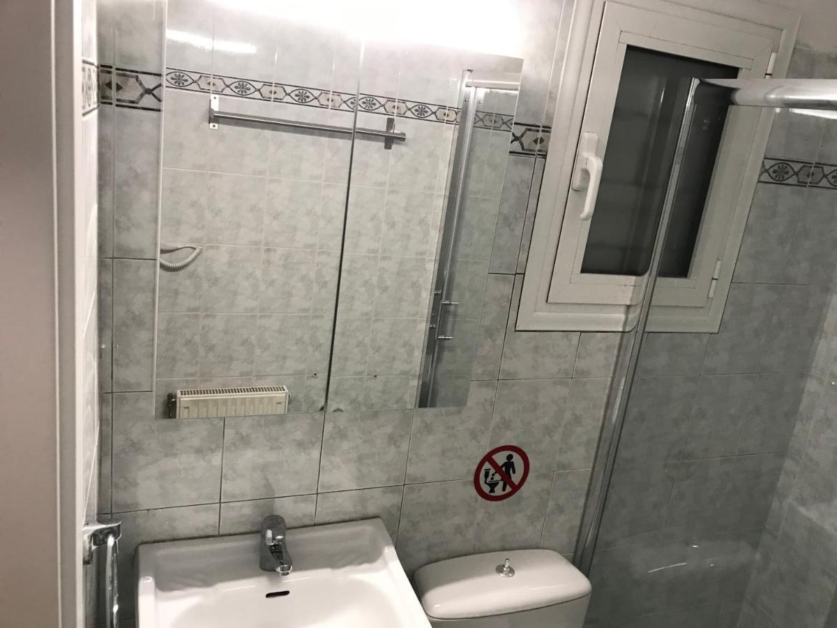 Lmj Apartments Артемида Екстериор снимка