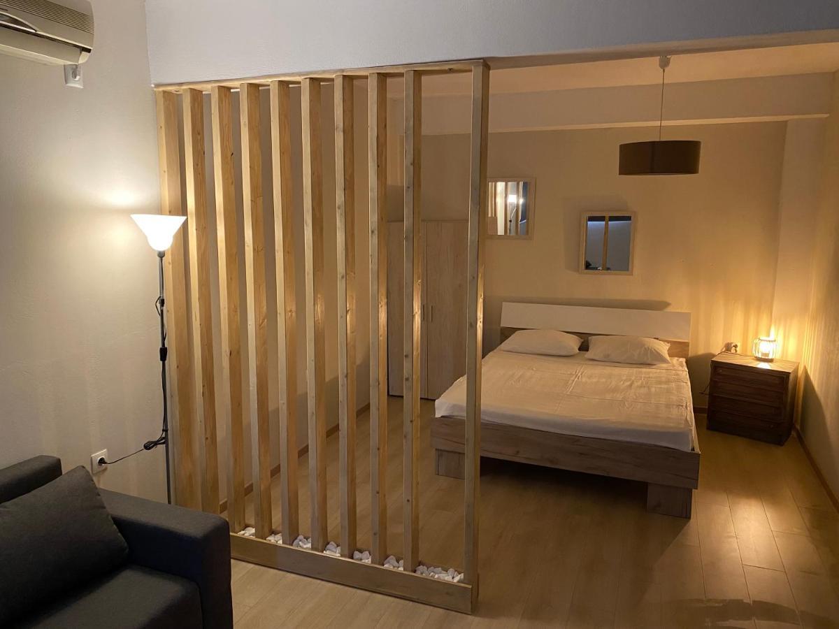 Lmj Apartments Артемида Екстериор снимка